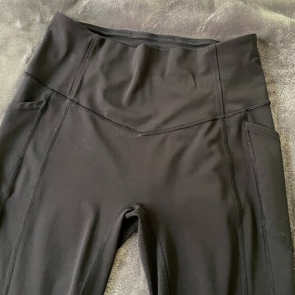 lululemon All The Right Places *OLD VERSION* Pockets Black, 8, 23" Crop Length - Picture 1 of 10